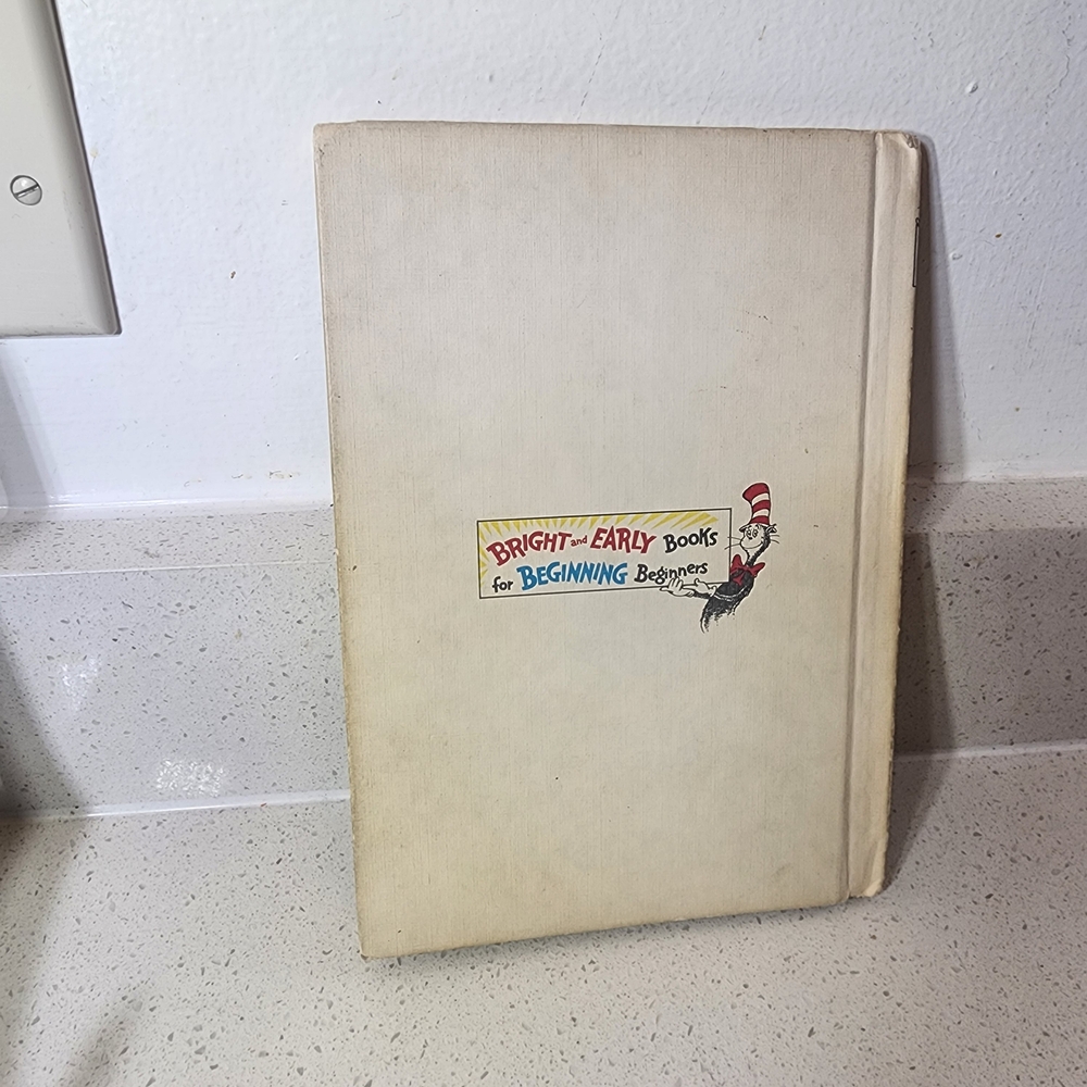 Dr Seuss Vintage 1972 Hardcover Book "In a People House by Theo LeSieg - Picture 5 of 6